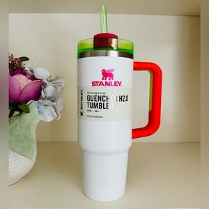 🎉LAST CHANCE🎉 Stanley 30 oz. Quencher H2.0 FlowState Tumbler White Neon